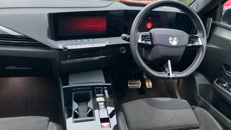 Vauxhall Astra 115kW Ultimate 54kWh 5dr Auto Electric Hatchback